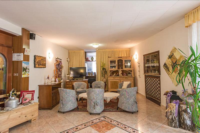 Albergo Antica Rosa Levico Terme Bagian luar foto