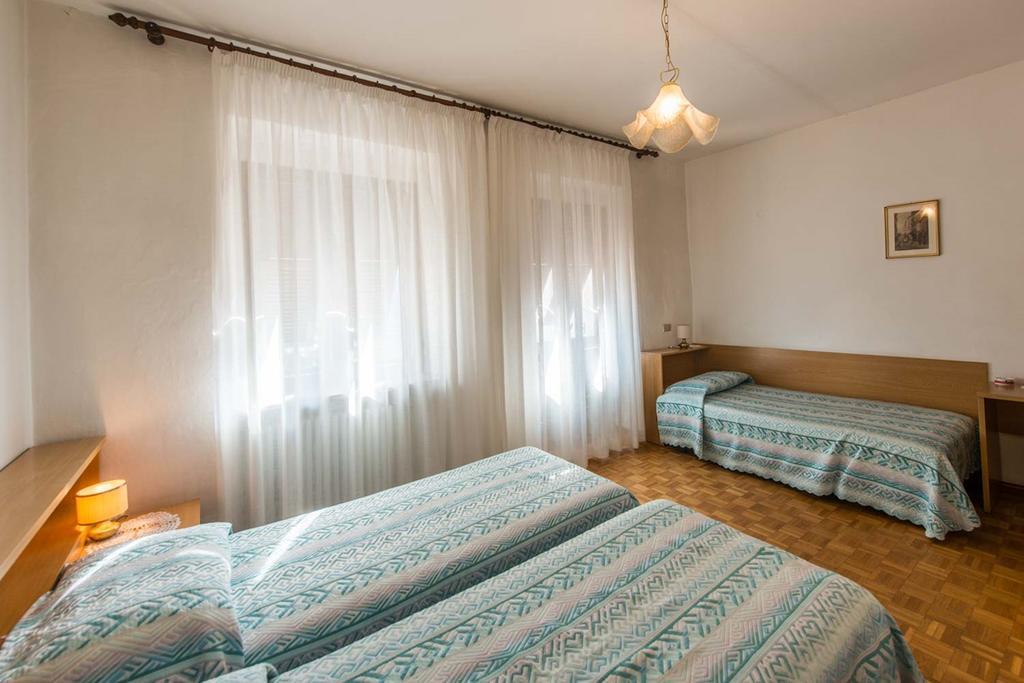 Albergo Antica Rosa Levico Terme Bagian luar foto